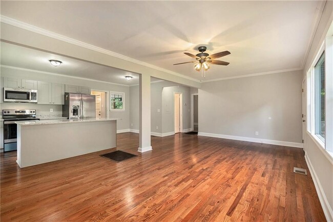 Foto del edificio - 2740 Baker Ridge Dr NW