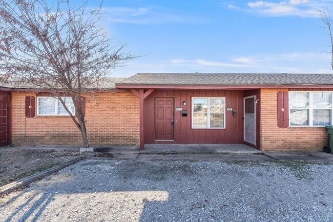 Photo - 600 W Olive St House