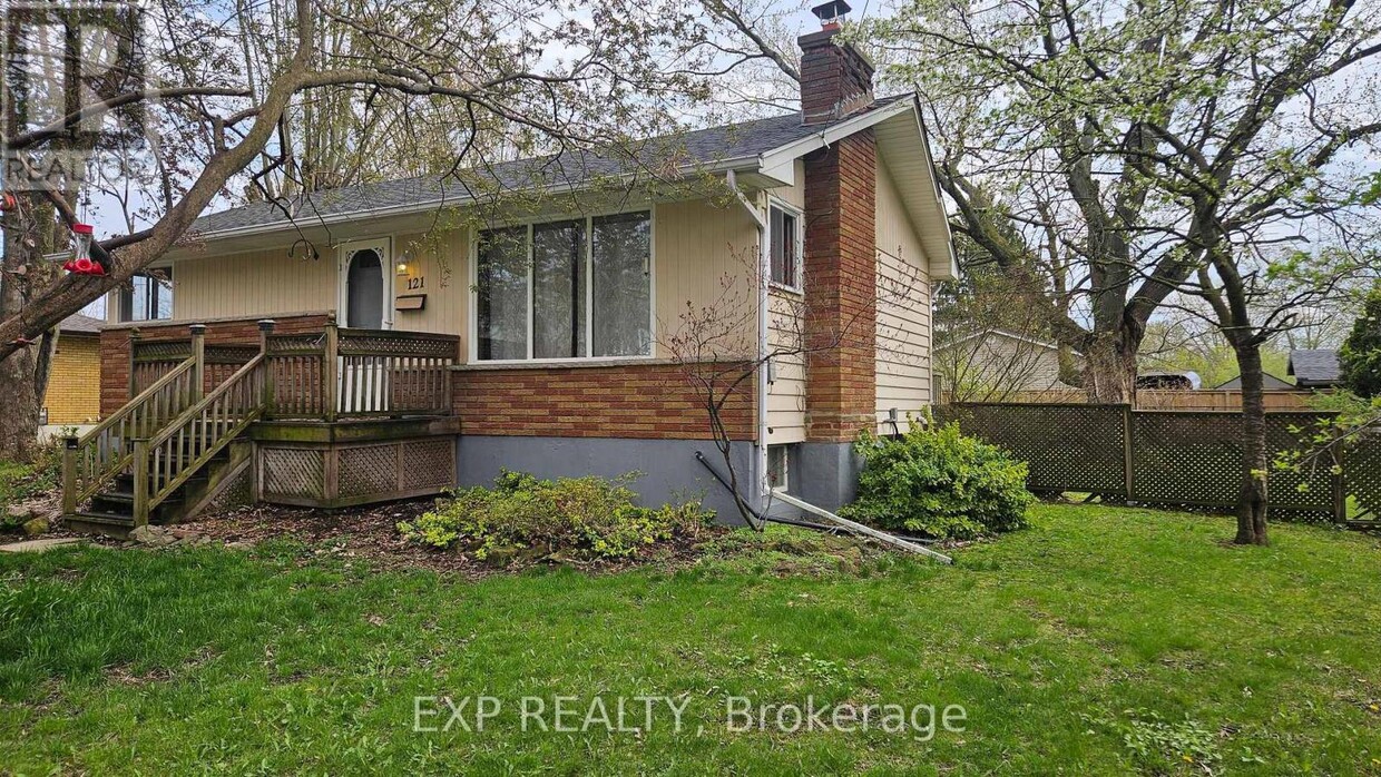 Primary Photo - 121 Forks Rd E