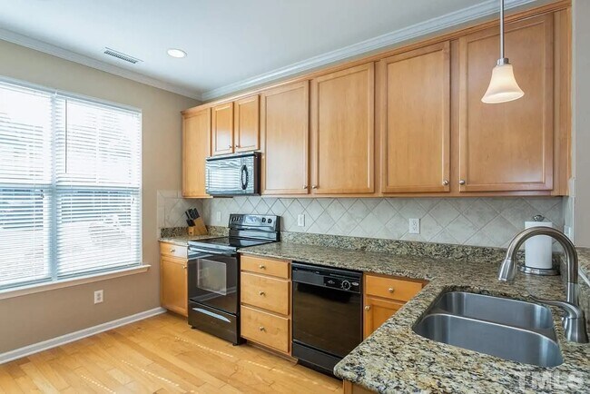 Foto del edificio - 6717 Morgantown St