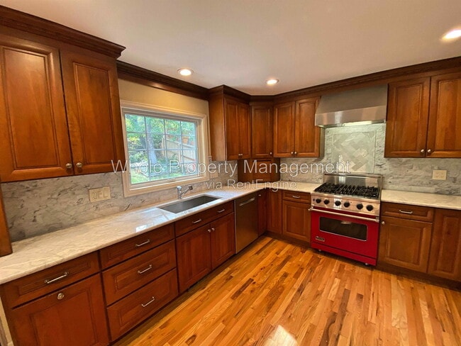 Building Photo - 7446 S Hudson Way