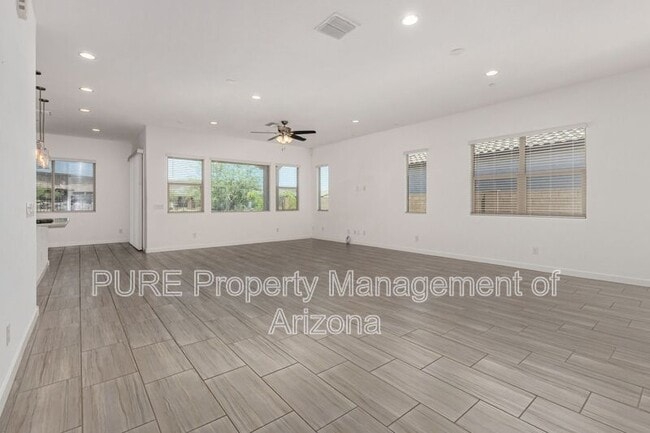 Building Photo - 12414 W Via Caballo Blanco