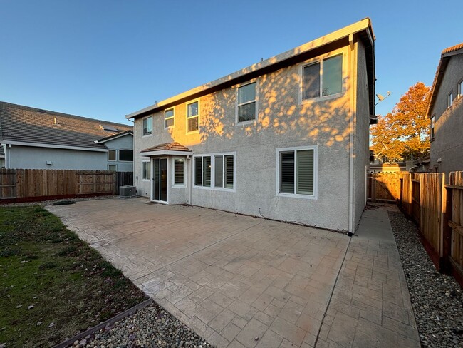 Building Photo - 6124 Wild Eagle Ct