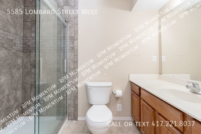 Building Photo - Comfortable 3Bed/2Bath Home