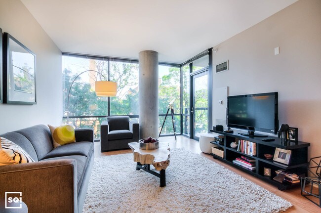 Foto del edificio - 1535 N Dayton St