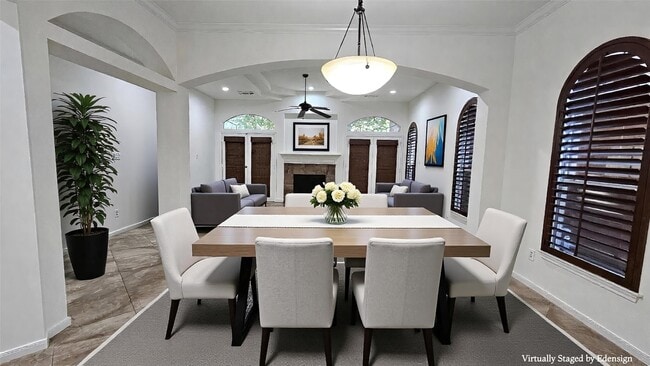 Building Photo - 305 Reinicke St