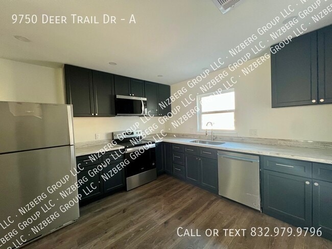 Building Photo - 9750 Deer Trail Dr
