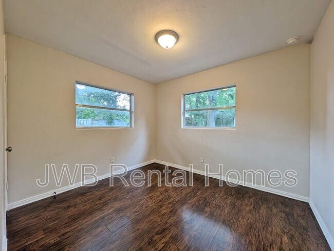 Building Photo - 3312 Ernest St