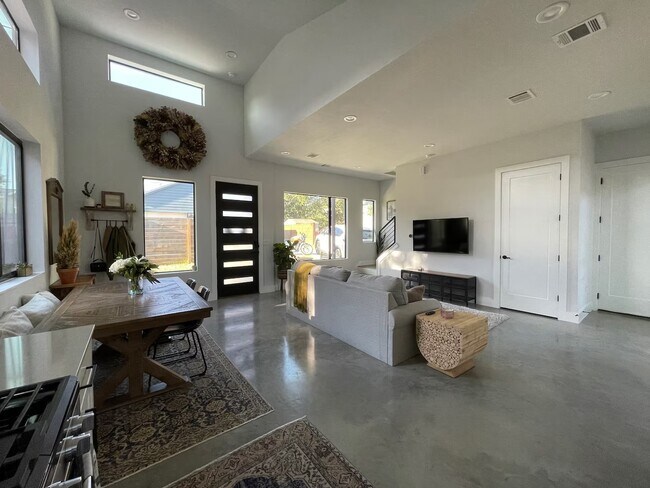 Foto del edificio - 1804 E 14th St