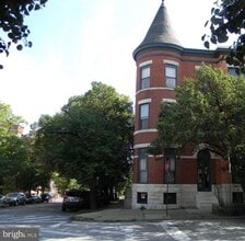 Building Photo - 1331 Park Ave