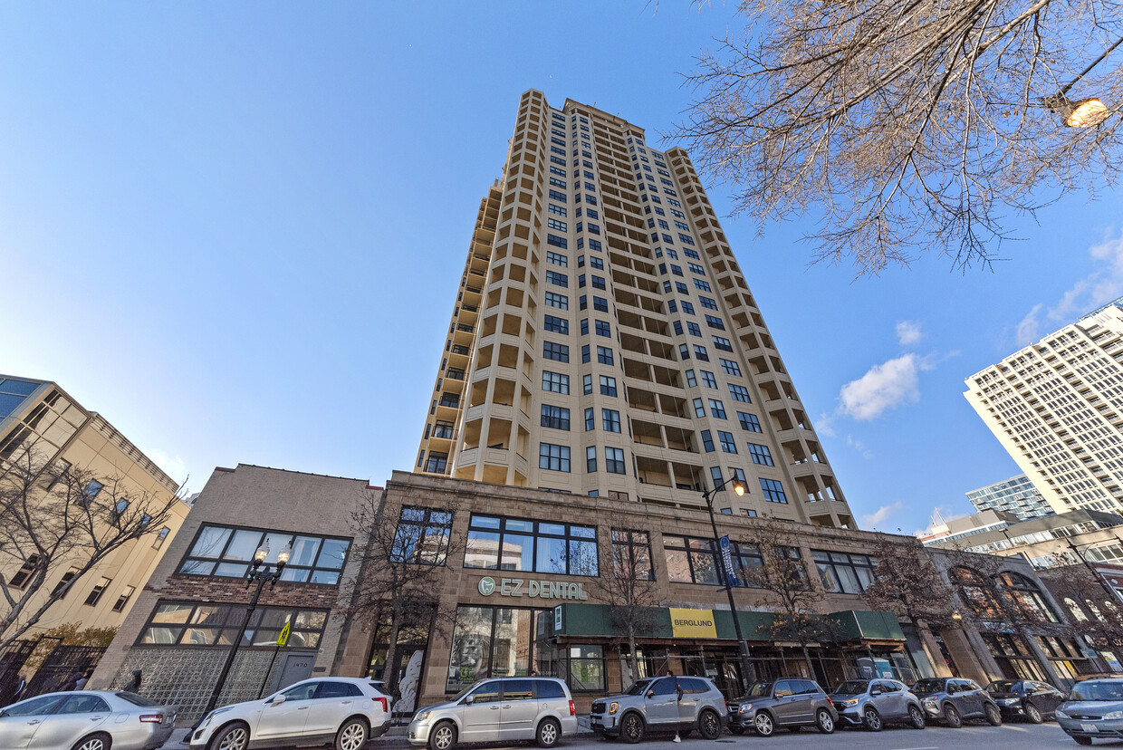 Foto principal - 1464 S Michigan Ave