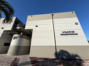 Building Photo - 5 Olive Dr