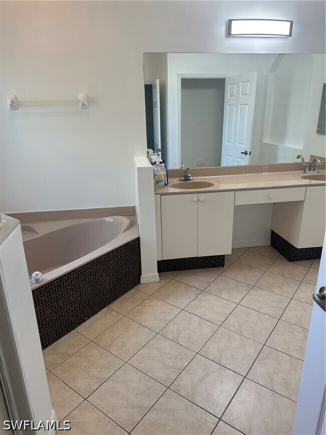 Foto del edificio - 14784 Pinnacle Pl