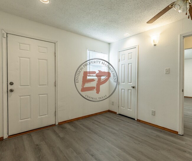 Foto del edificio - 140 County Rd 1604
