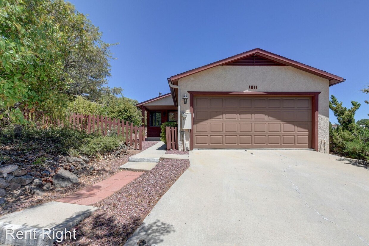 Primary Photo - 3 br, 2 bath House - 1811 Short Line Lane