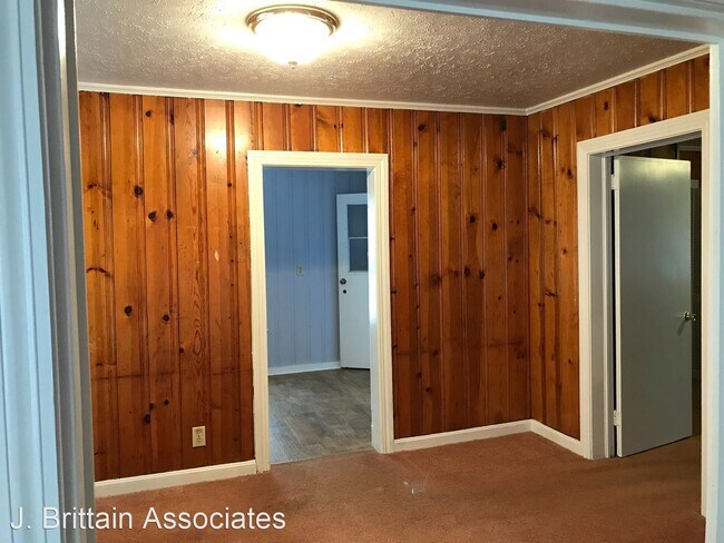 Building Photo - 3 br, 1 bath House - 1231 Alexandria  Road