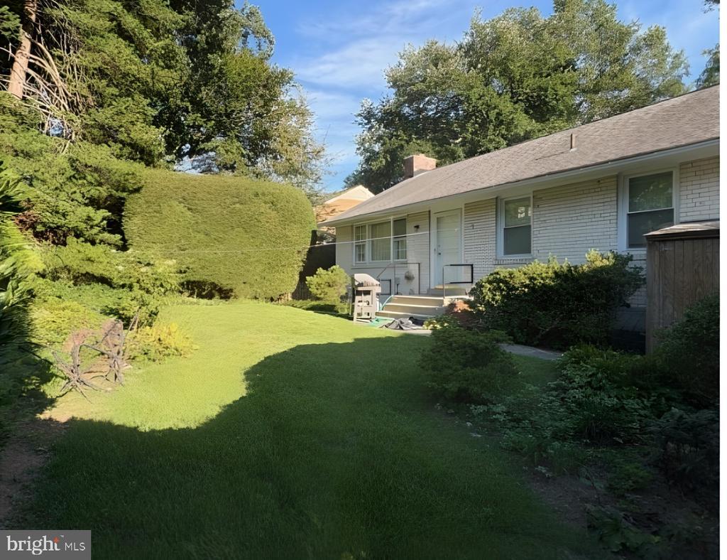 Building Photo - 3605 Dundee Driveway