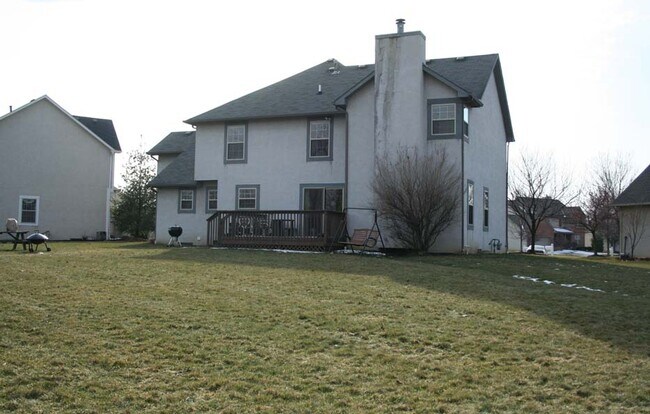 Foto del edificio - 5853 Honors Ct