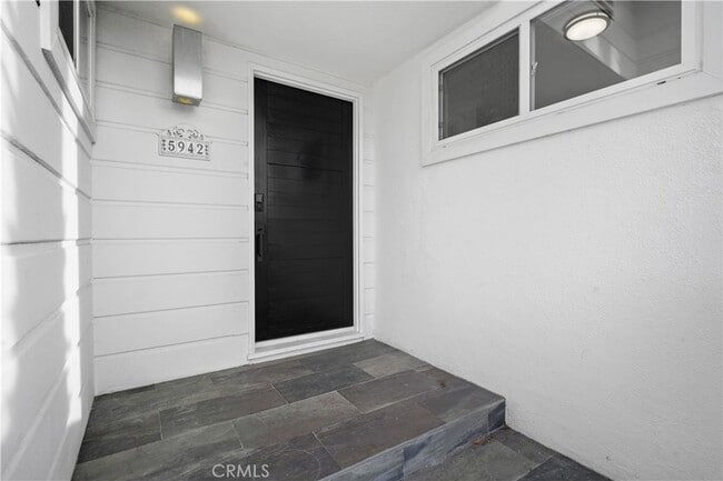 Foto del edificio - 5942 Graves Ave