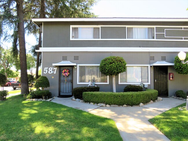 Foto del edificio - 587 Silverwood Ave