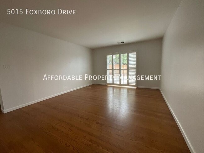 Building Photo - 5015 Foxboro Dr