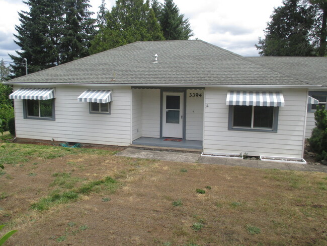 Building Photo - Three Bedroom Home in South Salem with Big...
