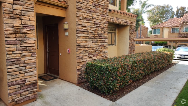 Building Photo - 15353 Maturin Dr