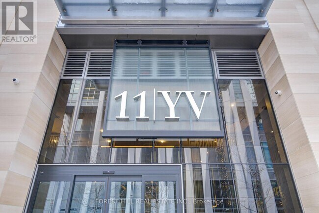 Photo du bâtiment - 11 Yorkville Ave