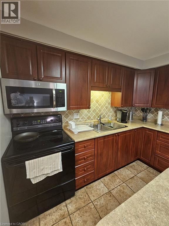 Building Photo - 337 Kingswood Dr