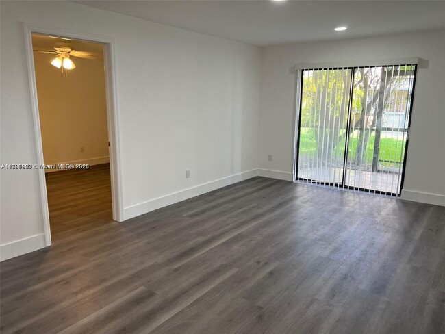 Foto del edificio - 6540 W 27th Ct