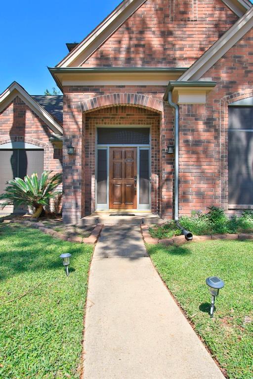 Building Photo - 17318 Shadow Valley Dr