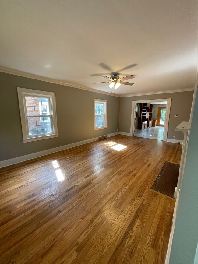 Foto del edificio - 2318 Storm St