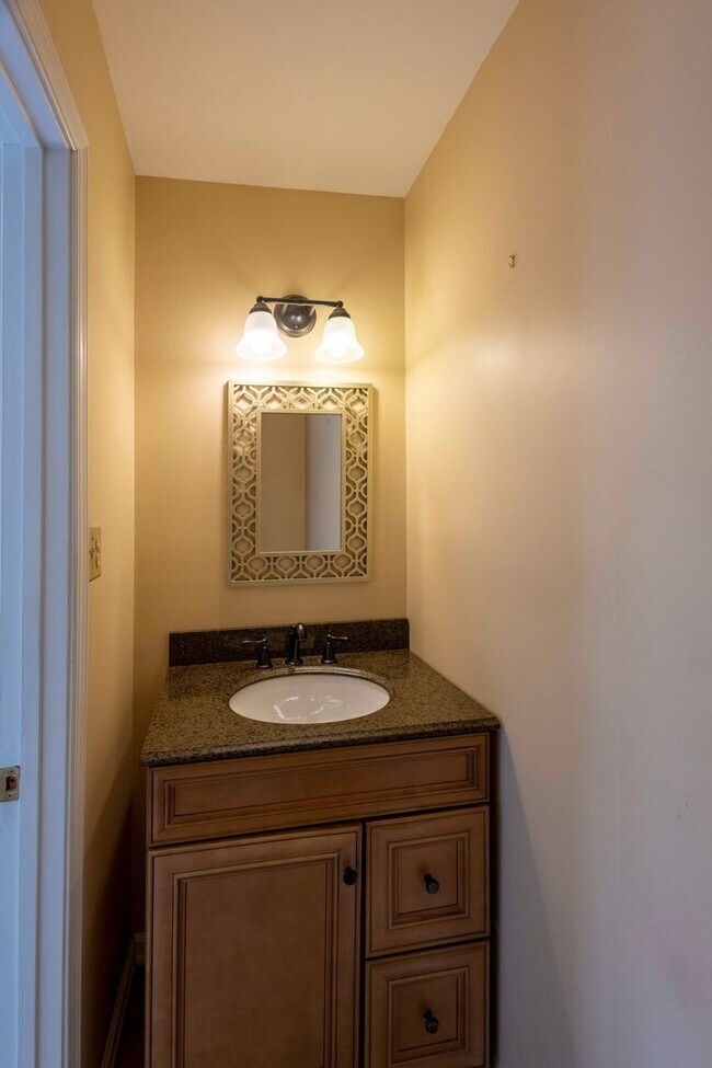 Foto del edificio - Charming 3 Bedroom/3.5 Bathroom Home in Randallstown, MD!