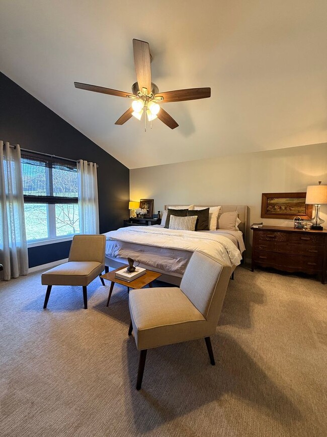 Foto del edificio - 227 Paradigm Dr