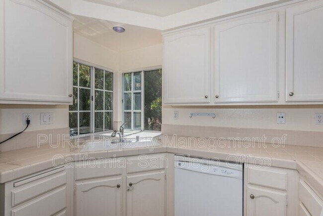 Building Photo - 3854 Creststone Pl