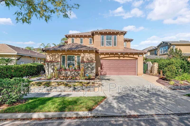 Primary Photo - 504 Eureka Dr