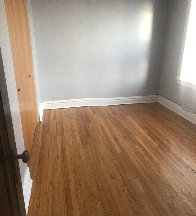 Fotografía del edificio - 5201 N Latrobe Ave