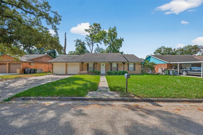 Building Photo - 108 Belvedere Dr