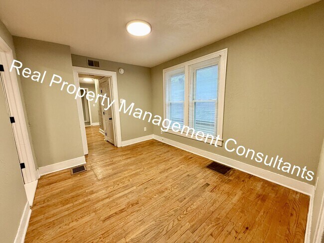 Foto del edificio - Updated 2-Bedroom Duplex in Kansas City, KS