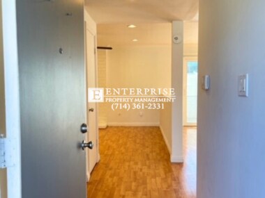 Foto del edificio - Spacious and Modern Home in Village Walk C...