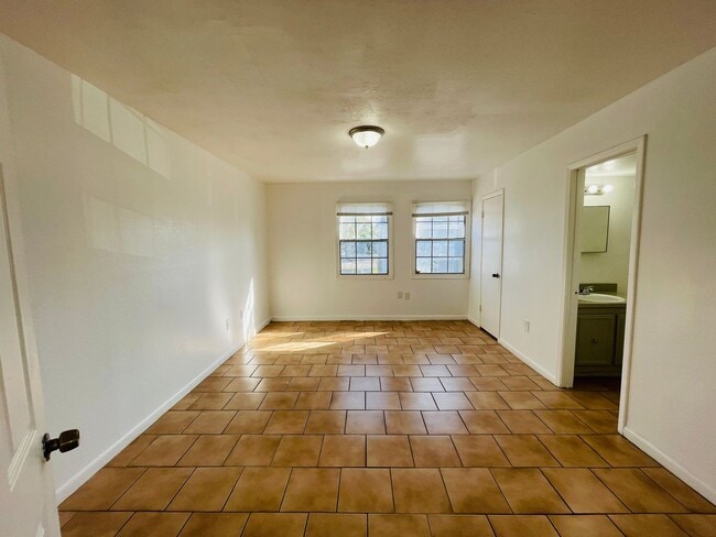 Foto del edificio - Modern 2BD/1.5BA Condo in Orlando – HOA Community with Lawn Care Included