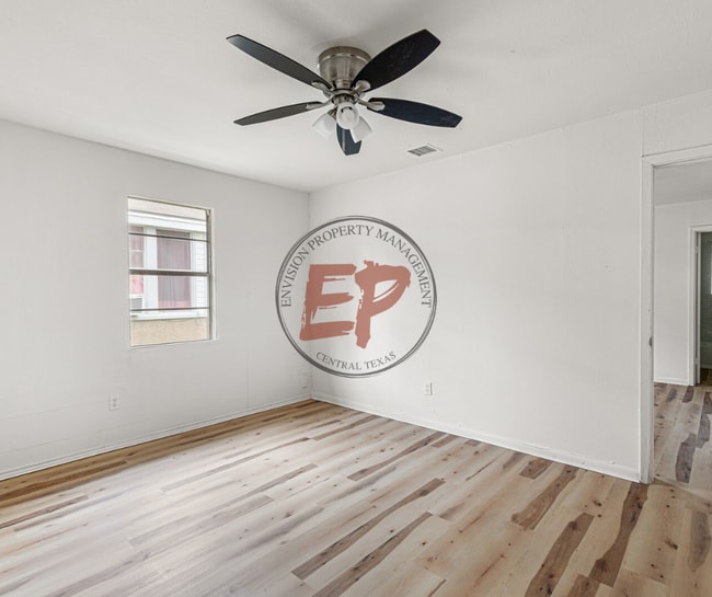 Foto del edificio - 1920 Lyle Ave