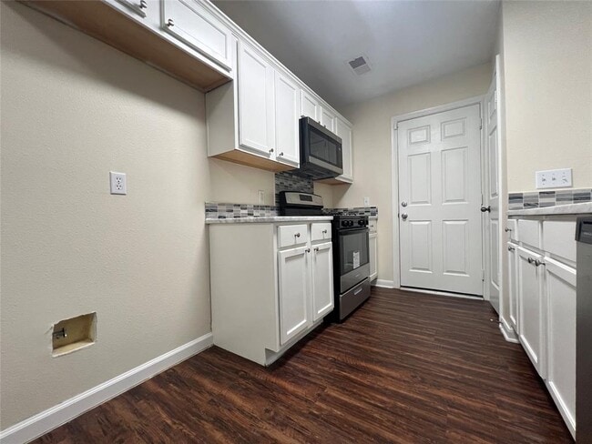 Building Photo - 1510 Robin St
