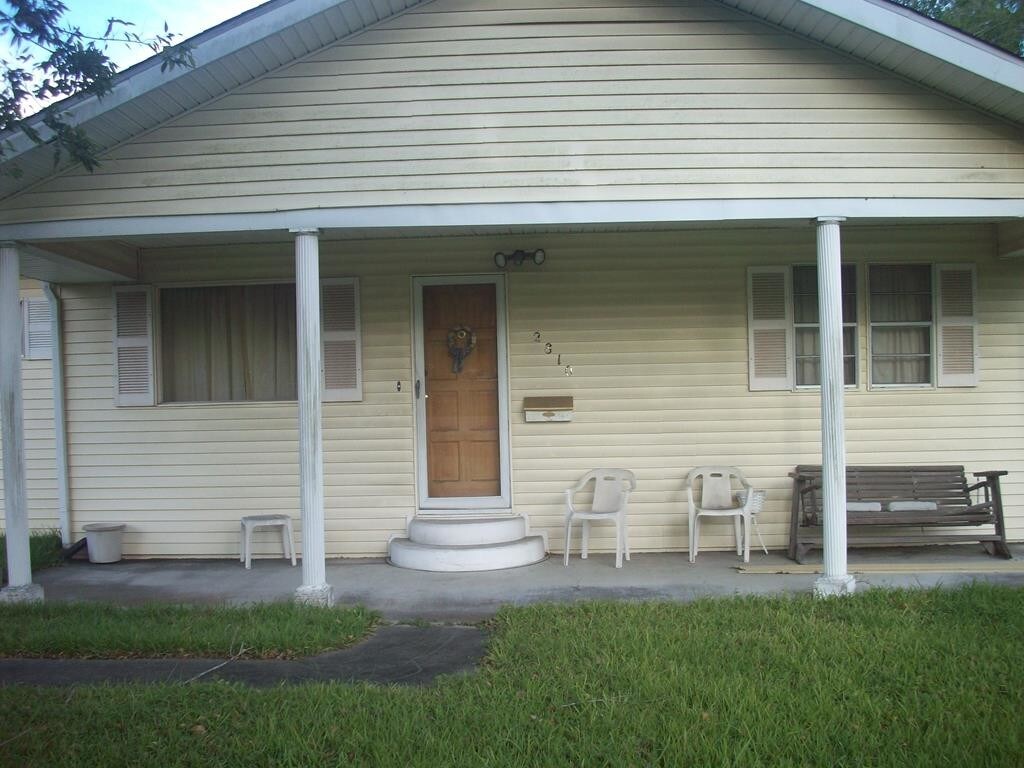 2810 Lombardy Dr, Port Arthur, TX 77642 House Rental in Port Arthur