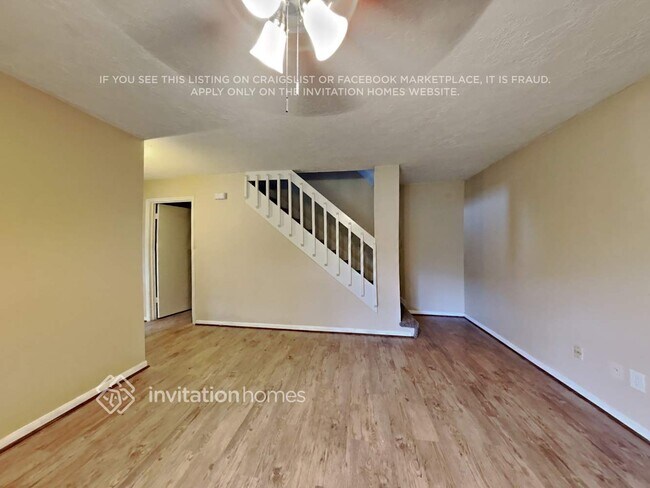 Foto del edificio - 16711 Shrub Oak Dr