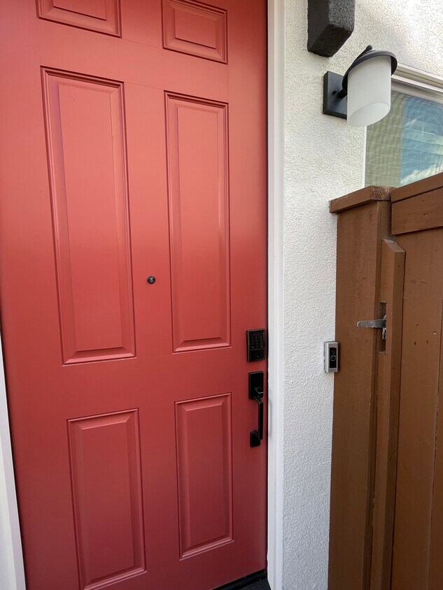 Foto principal - 1266 Bray Dr