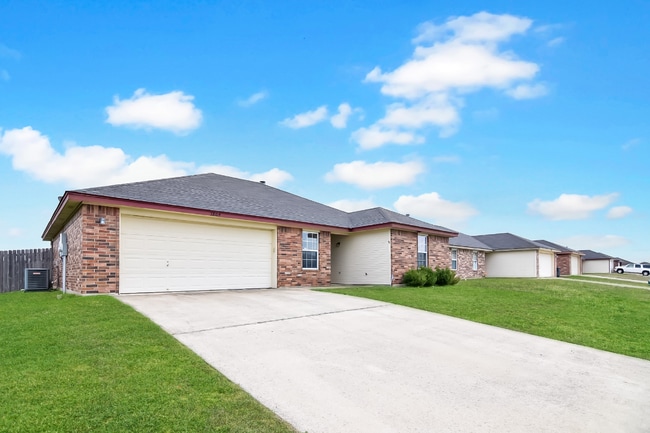 Building Photo - 3804 Ida Dr