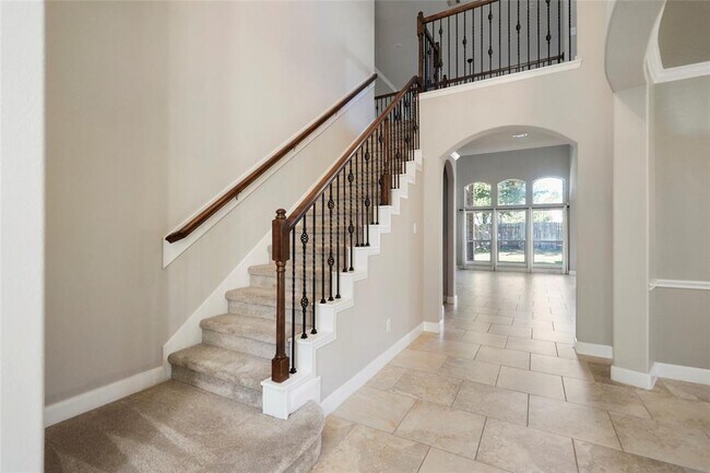 Building Photo - 38 Winhall Pl
