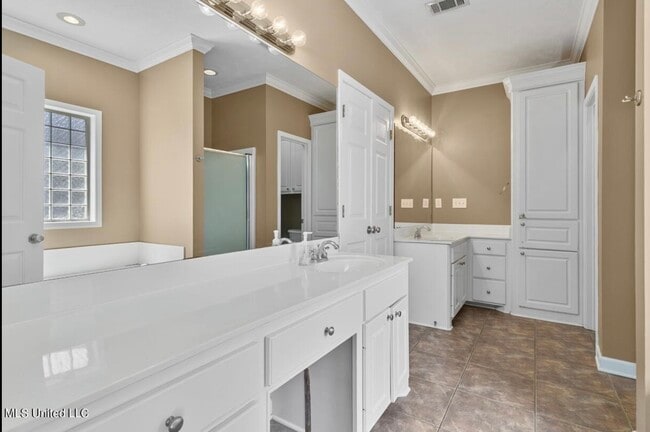 Building Photo - 292 Cherry Bark Dr