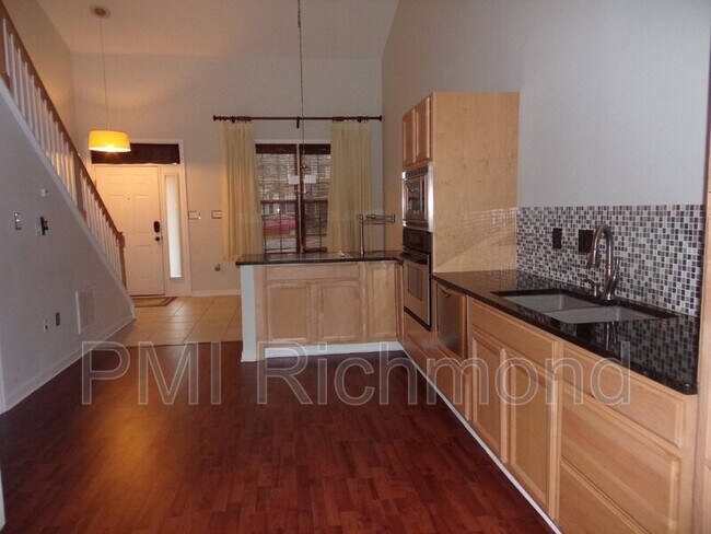 Building Photo - 1425 Providence Knoll Dr